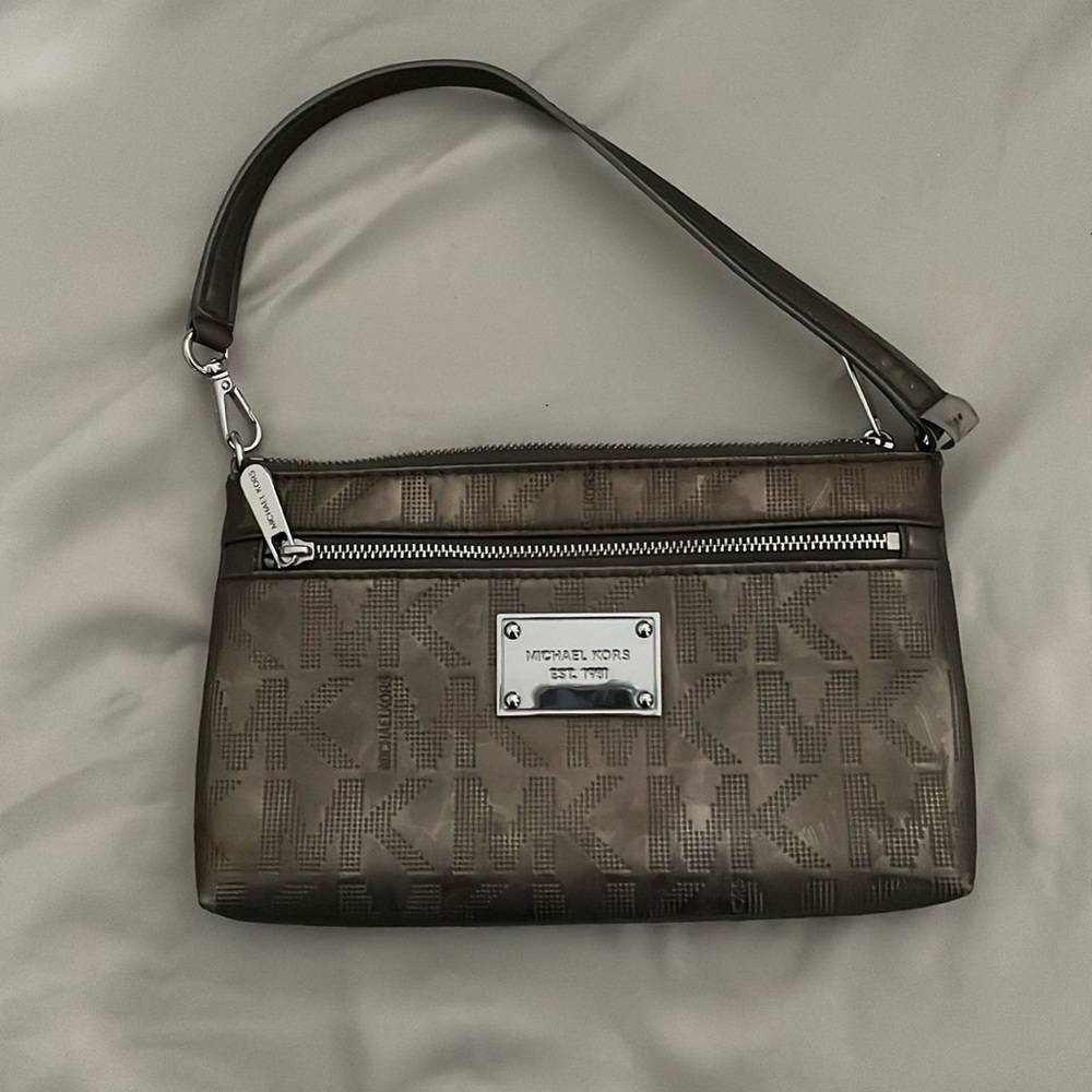 MICHAEL KORS JET SET ITEM MK MIRROR METALLIC SMALL WRISTLET,WALLET,CLUTCH